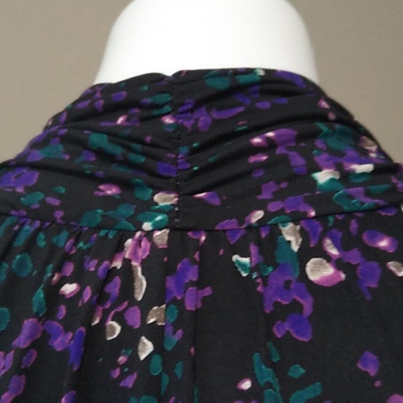 Guess halter v-neck black tank top size small - Picture 9 of 12